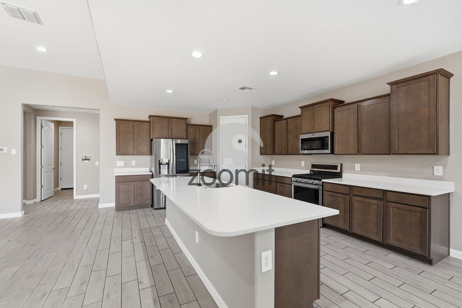 Maricopa House: 38213 West San Clemente Street