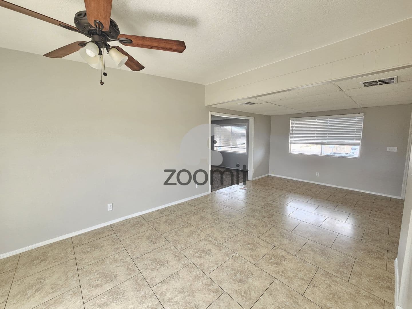 Casa Grande House: 201 West Barrus Place