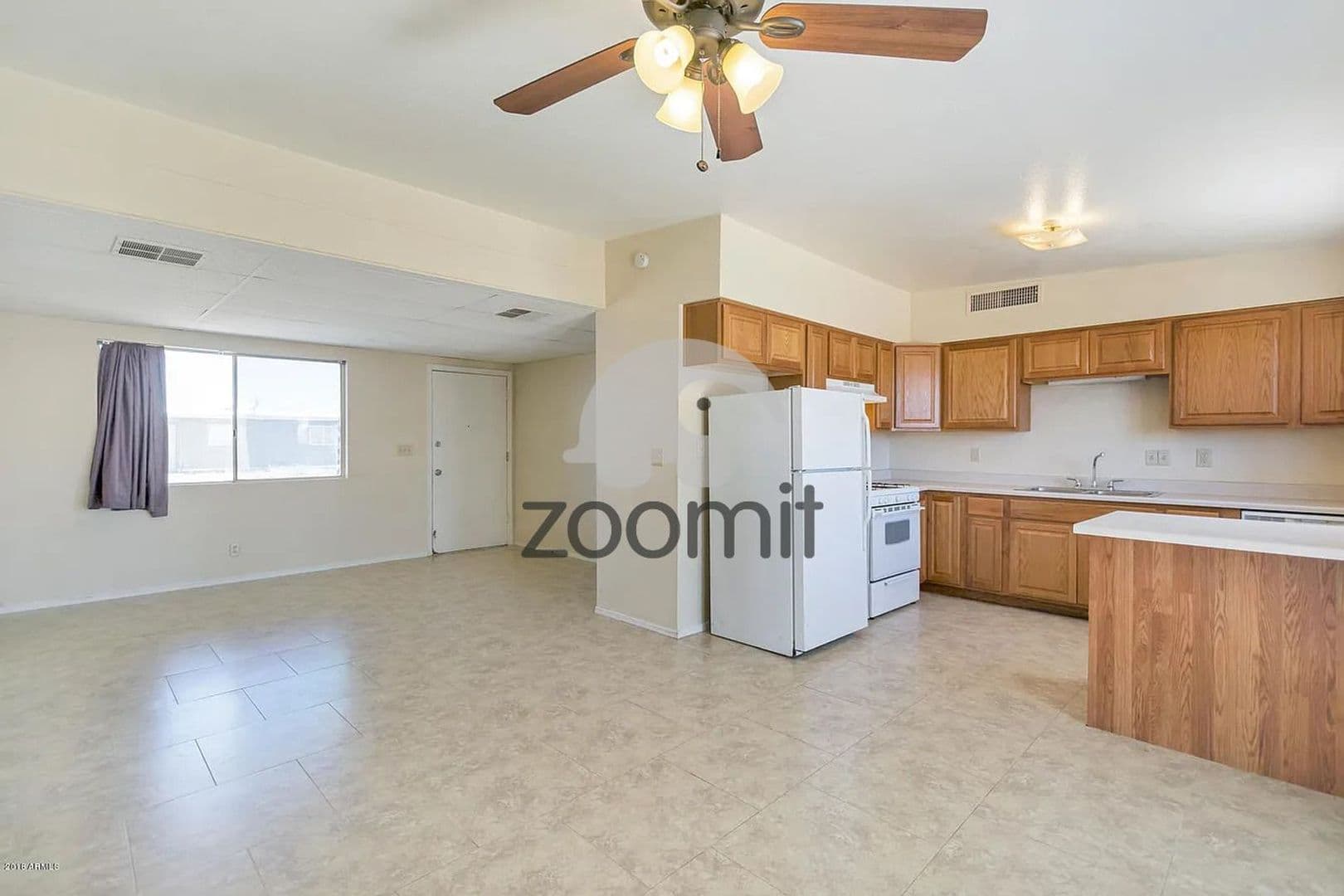 Casa Grande House: 201 West Barrus Place