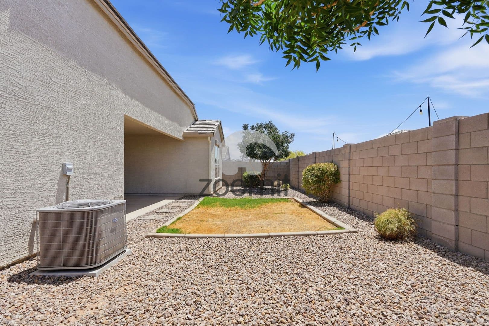 Maricopa House: 38213 West San Clemente Street