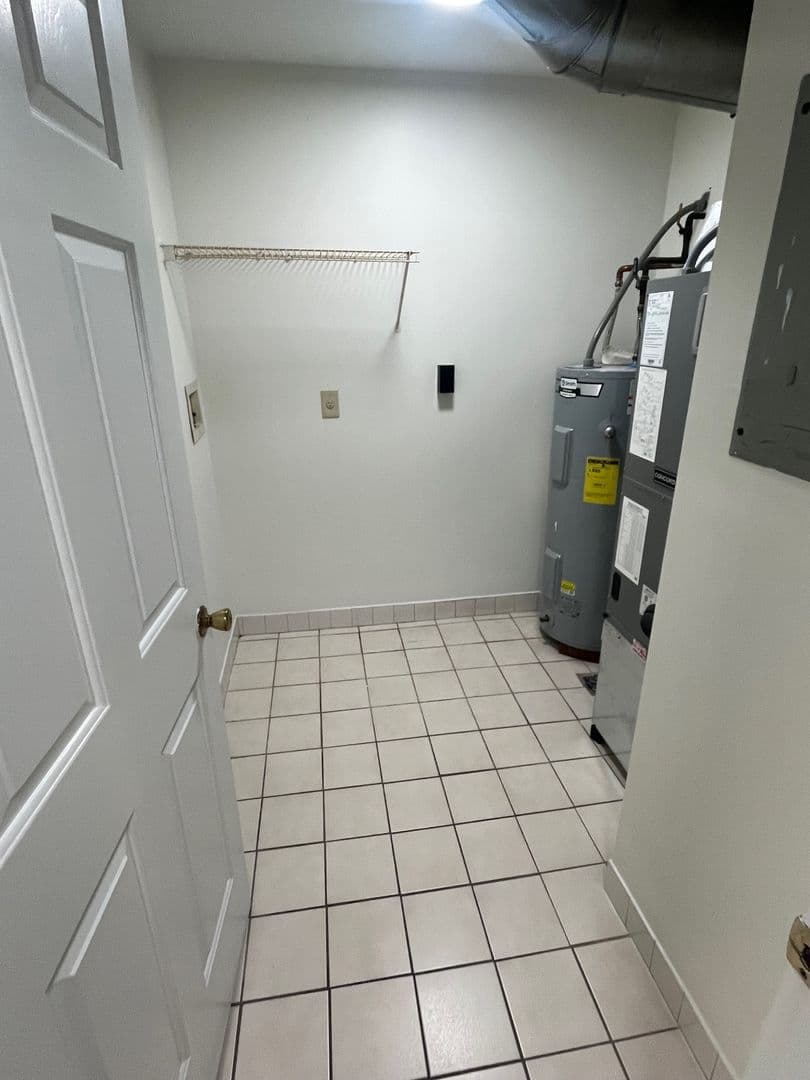 Crescent Springs Apartment: 634 Spille Ct.