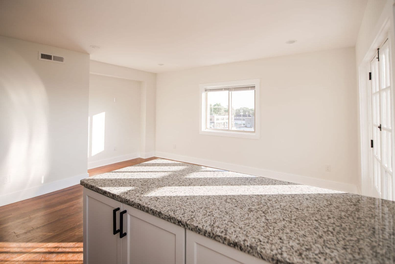 Ft. Mitchell Apartment: 2531 Dixie Hwy
