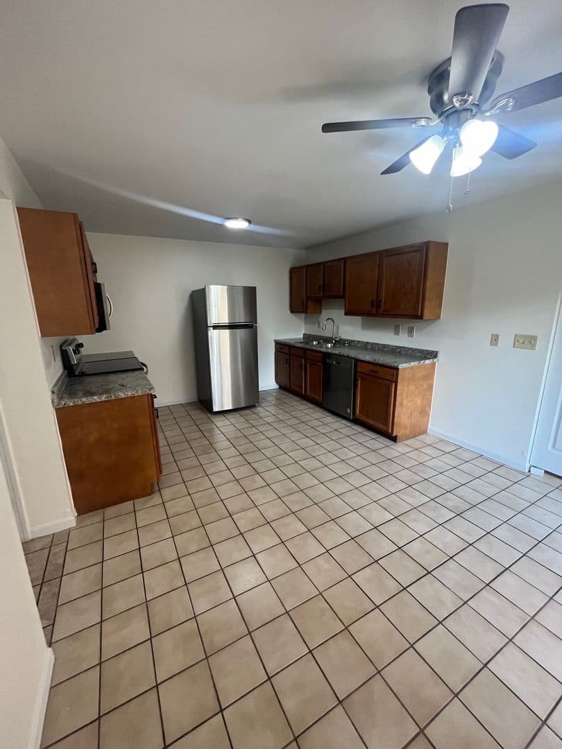 Crescent Springs Apartment: 634 Spille Ct.
