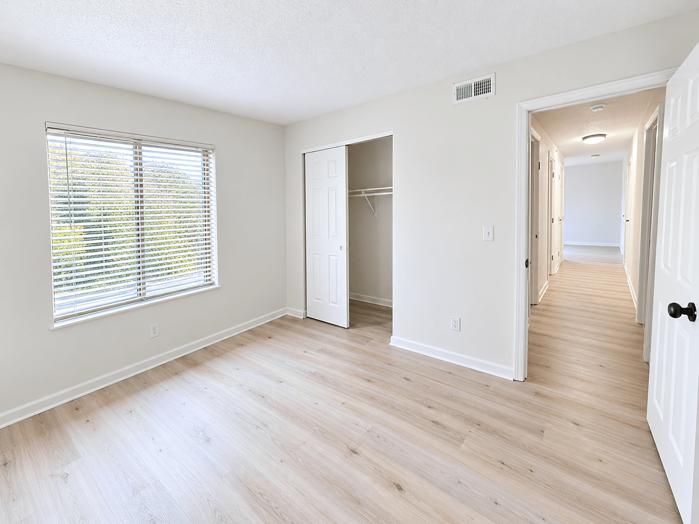 Fort Mitchell Apartment: 49 Orphanage Road