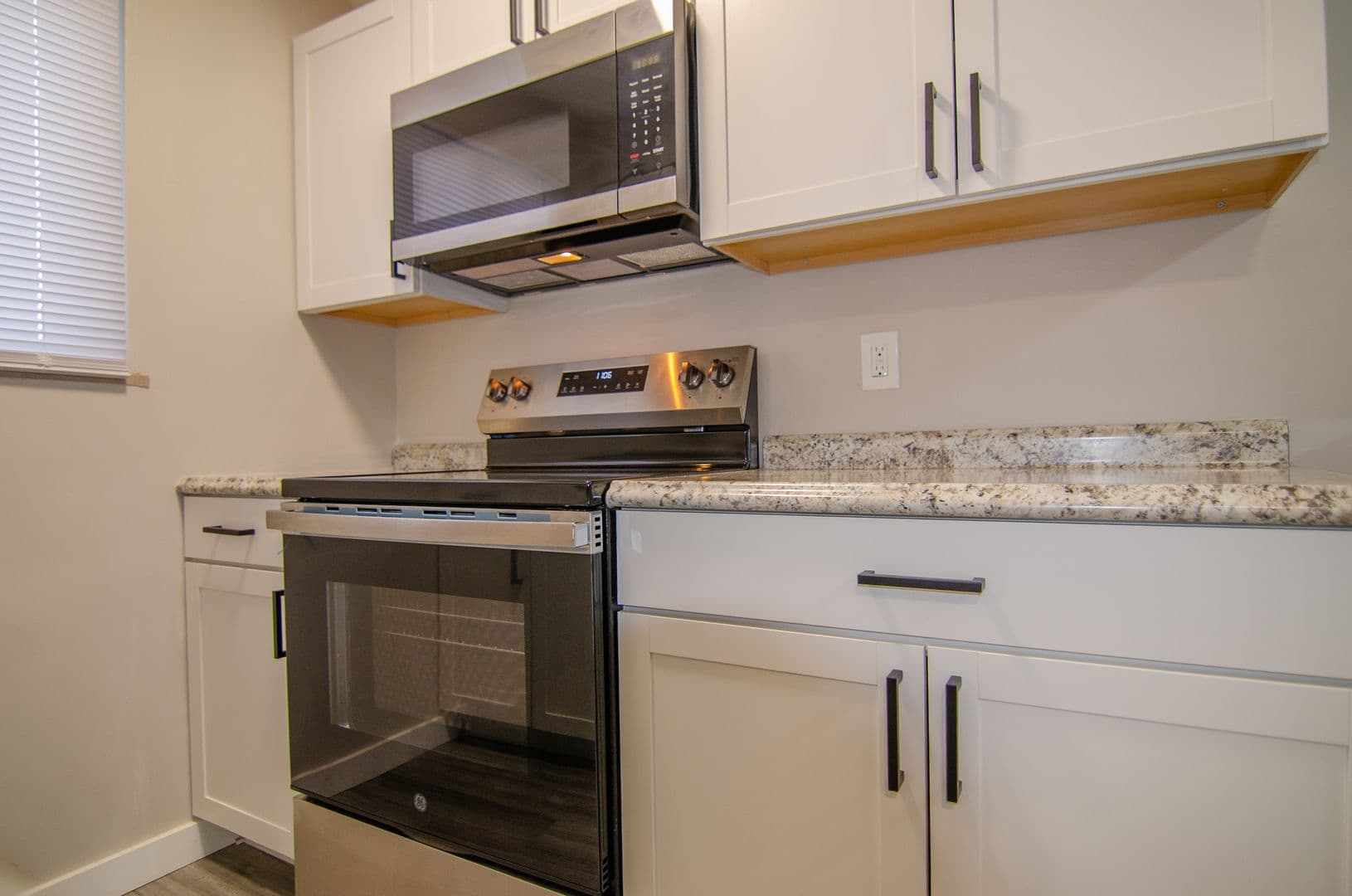 Park Hills Apartment: 1215 Elberta Cr.
