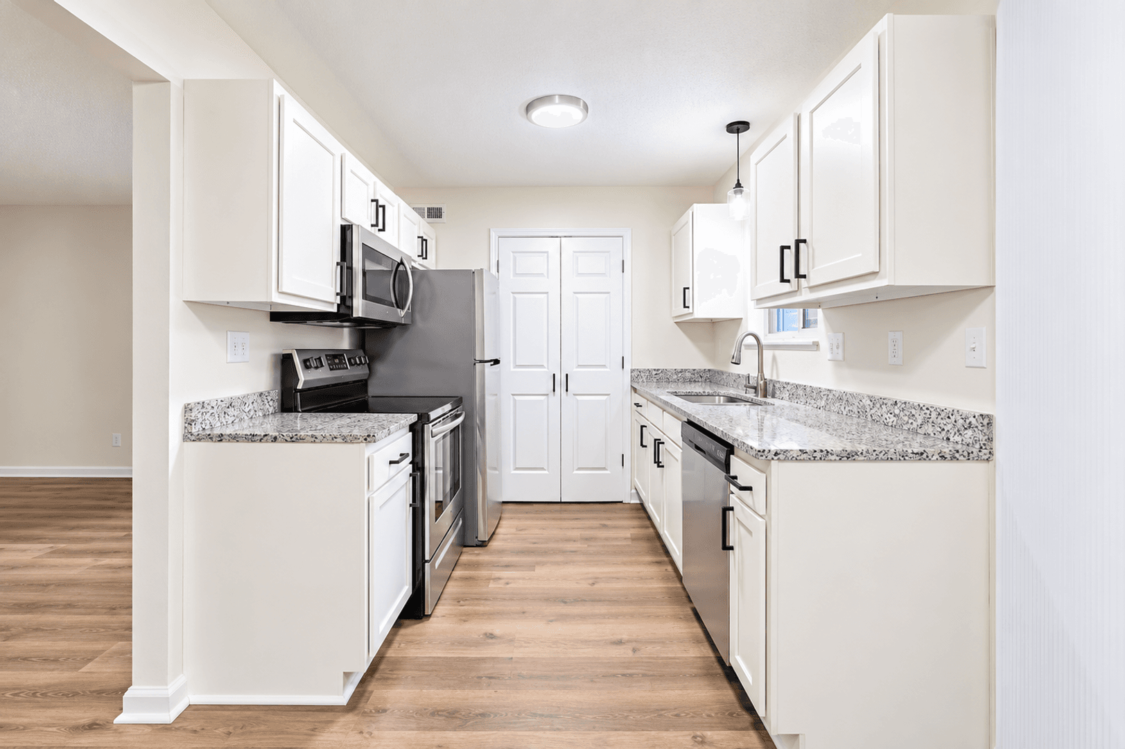 Fort Mitchell Apartment: 49 Orphanage Road