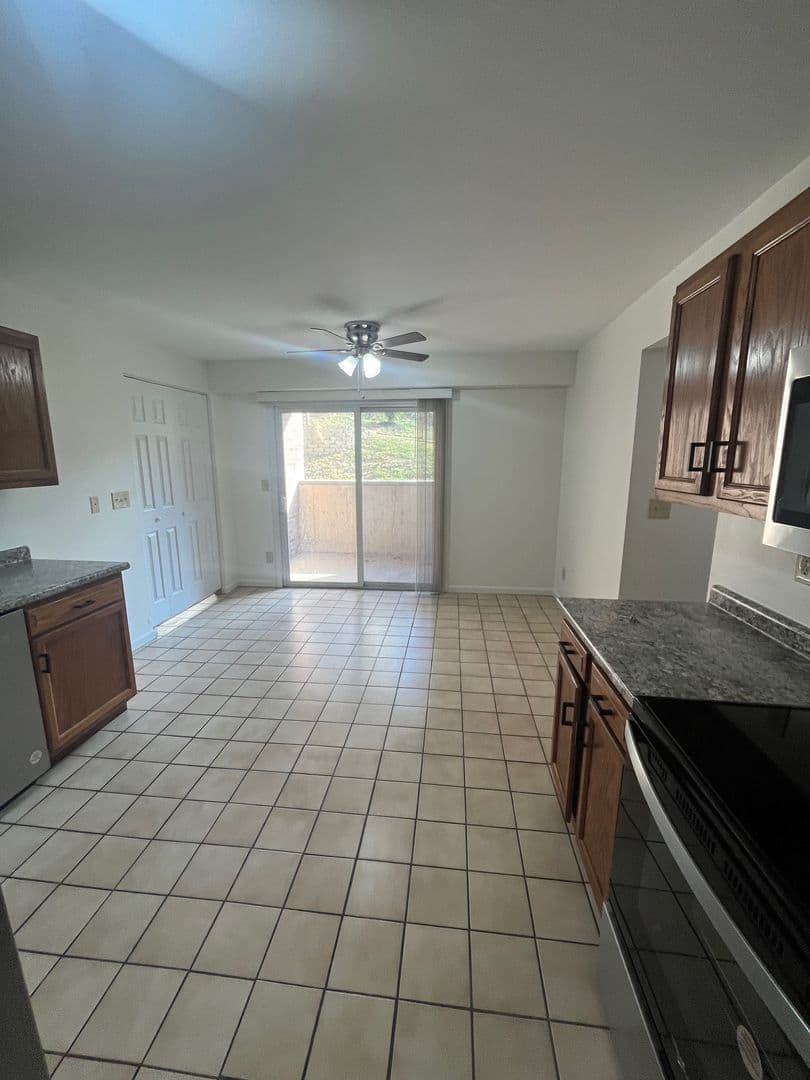 Crescent Springs Apartment: 634 Spille Ct.