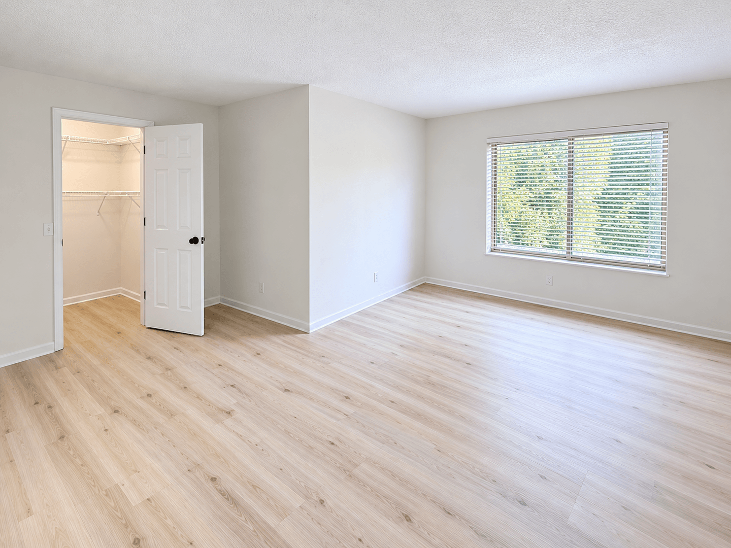 Fort Mitchell Apartment: 49 Orphanage Road