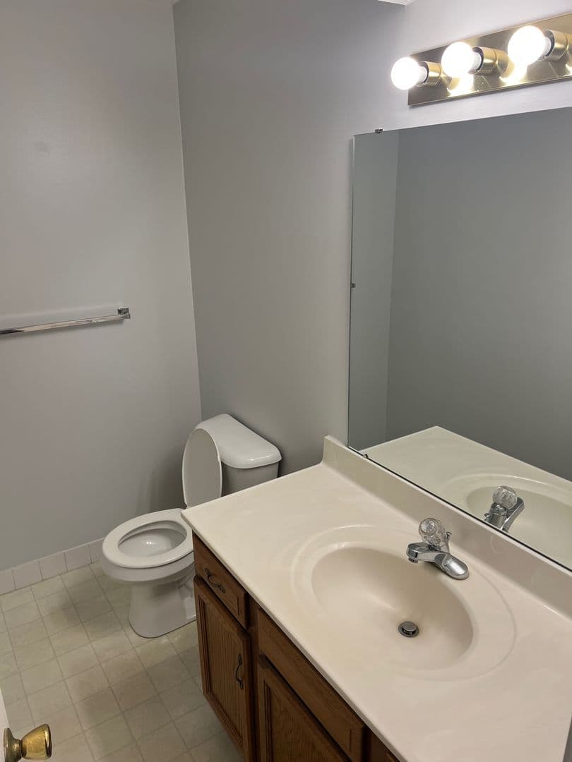 Crescent Springs Apartment: 634 Spille Ct.