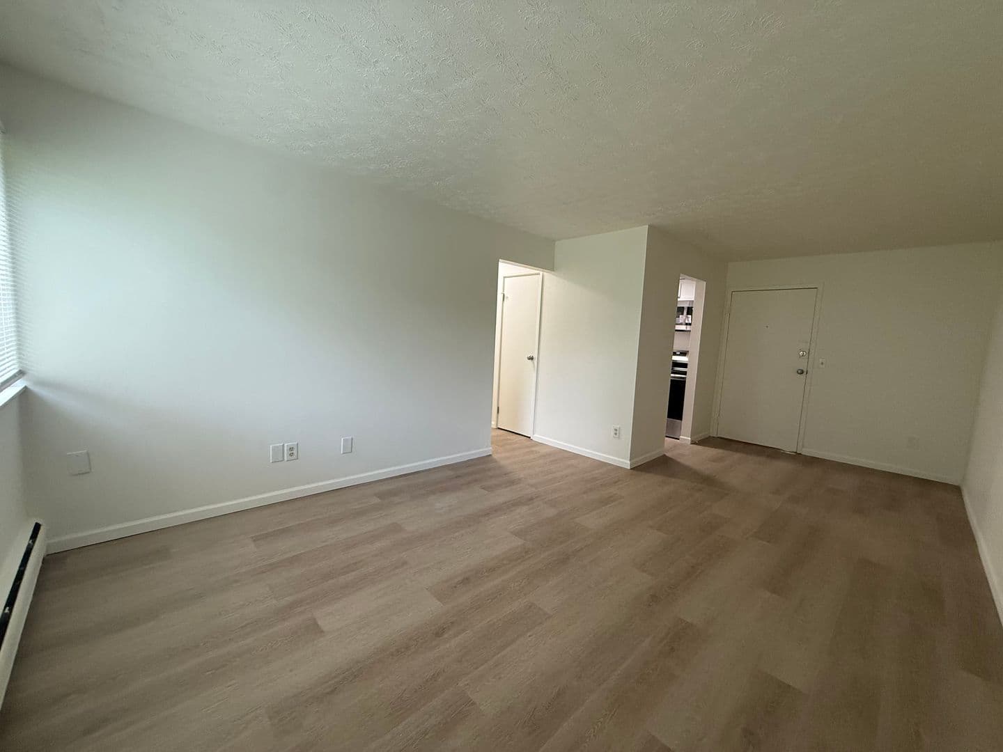 Cincinnati Apartment: 8356 Anthony Wayne Ave