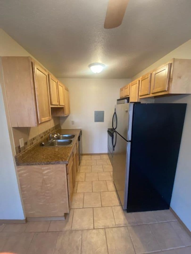 Minneapolis Apartment: 2300 Pleasant Ave S.