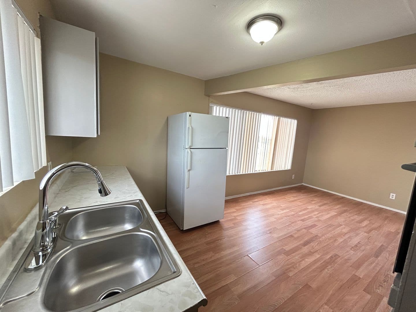Las Vegas Apartment: 729 N 10th St