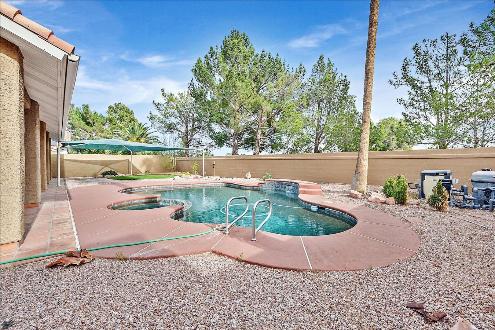 Las Vegas House: 1444 Castle Crest Dr