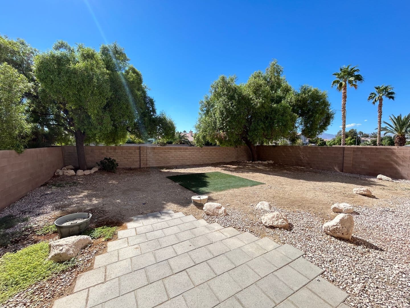 Las Vegas House: 5223 Morning Splash Ave