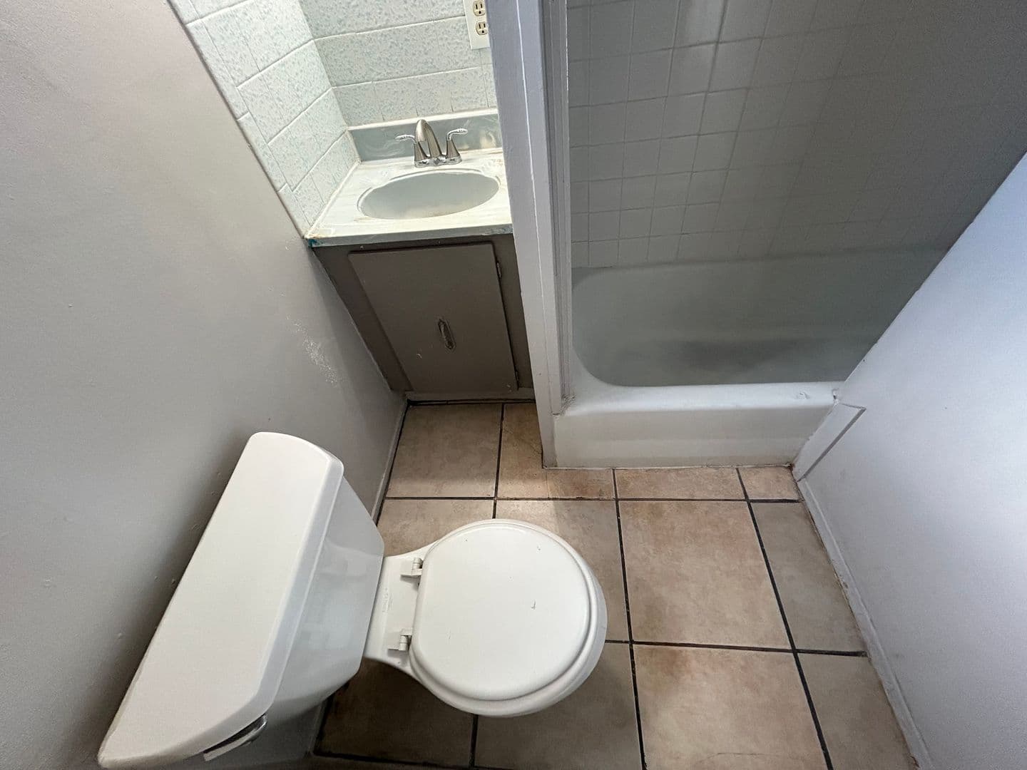 Las Vegas Apartment: 729 N 10th St