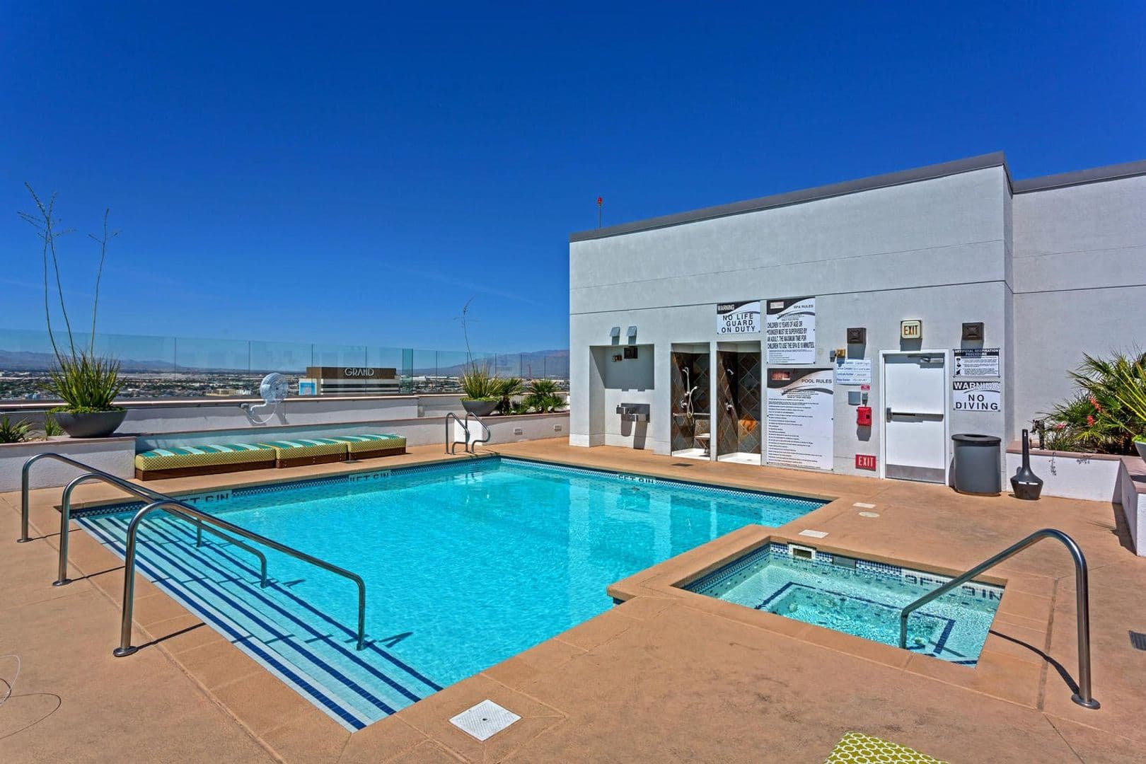 Las Vegas Condo: 150 N Las Vegas Blvd #1501