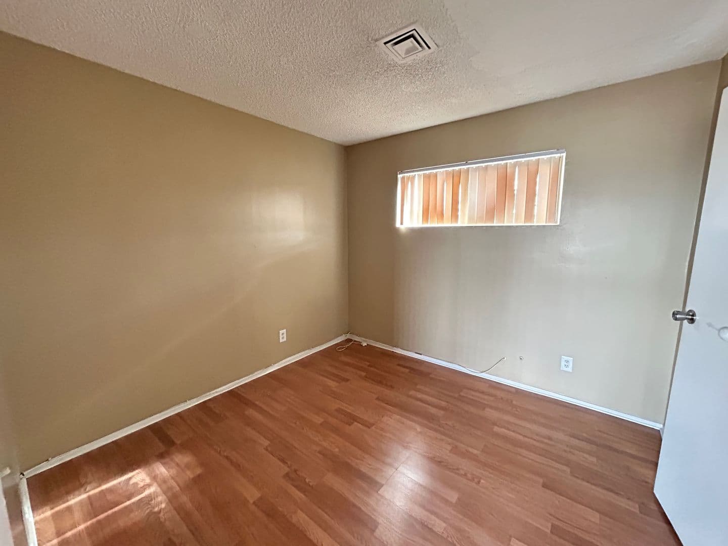 Las Vegas Apartment: 729 N 10th St