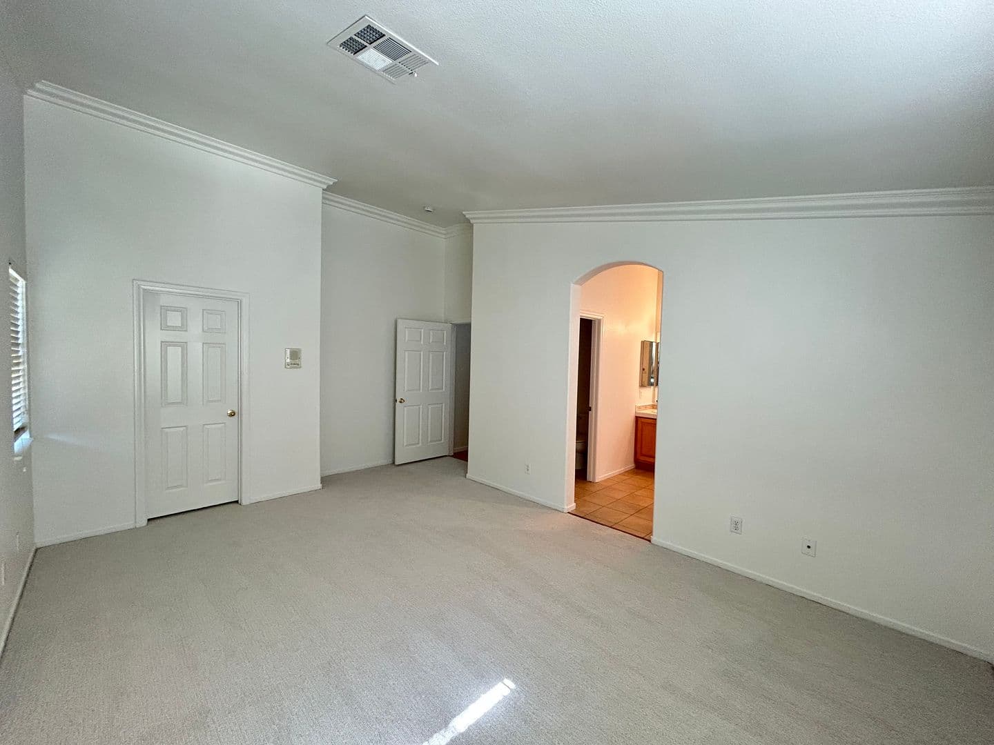 Las Vegas House: 645 Beresford Ave