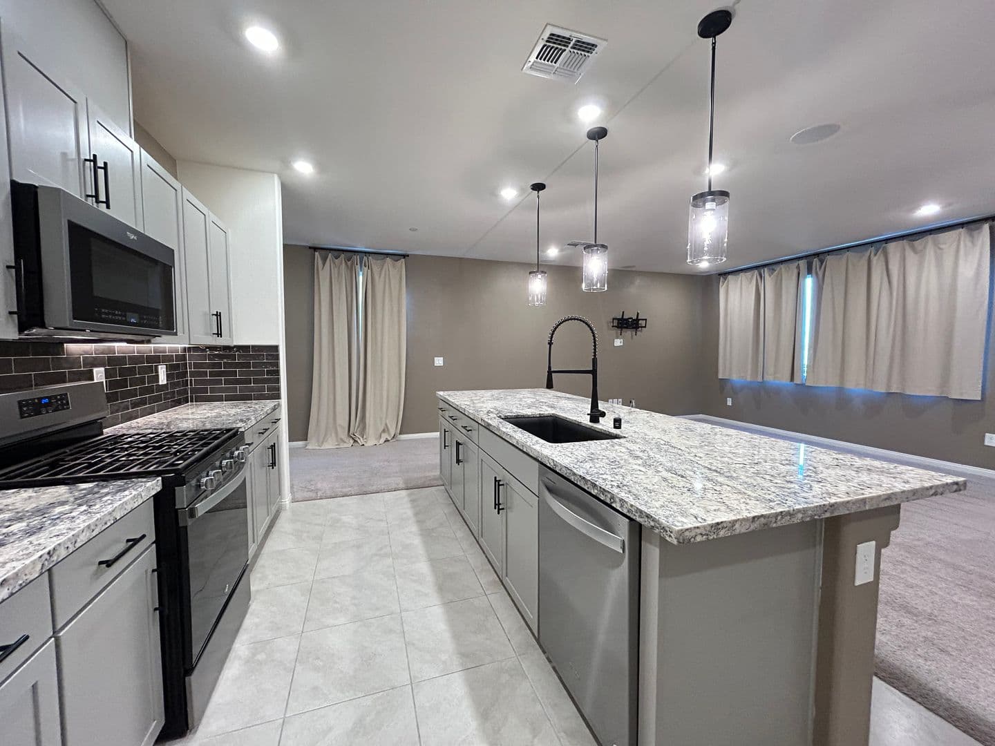 Las Vegas House: 10190 Natural Anchor St