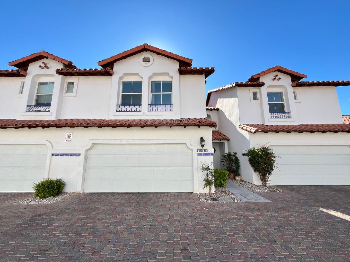 Las Vegas House: 8735 Villa Jeremiah Ln