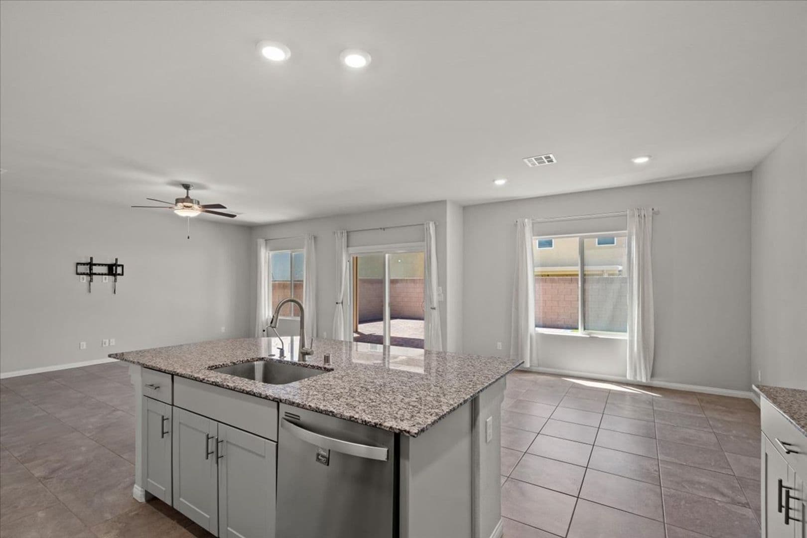 North Las Vegas House: 4035 Beech Fern Ave