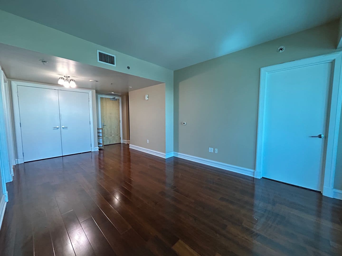Las Vegas Condo: 2700 S Las Vegas Blvd #707