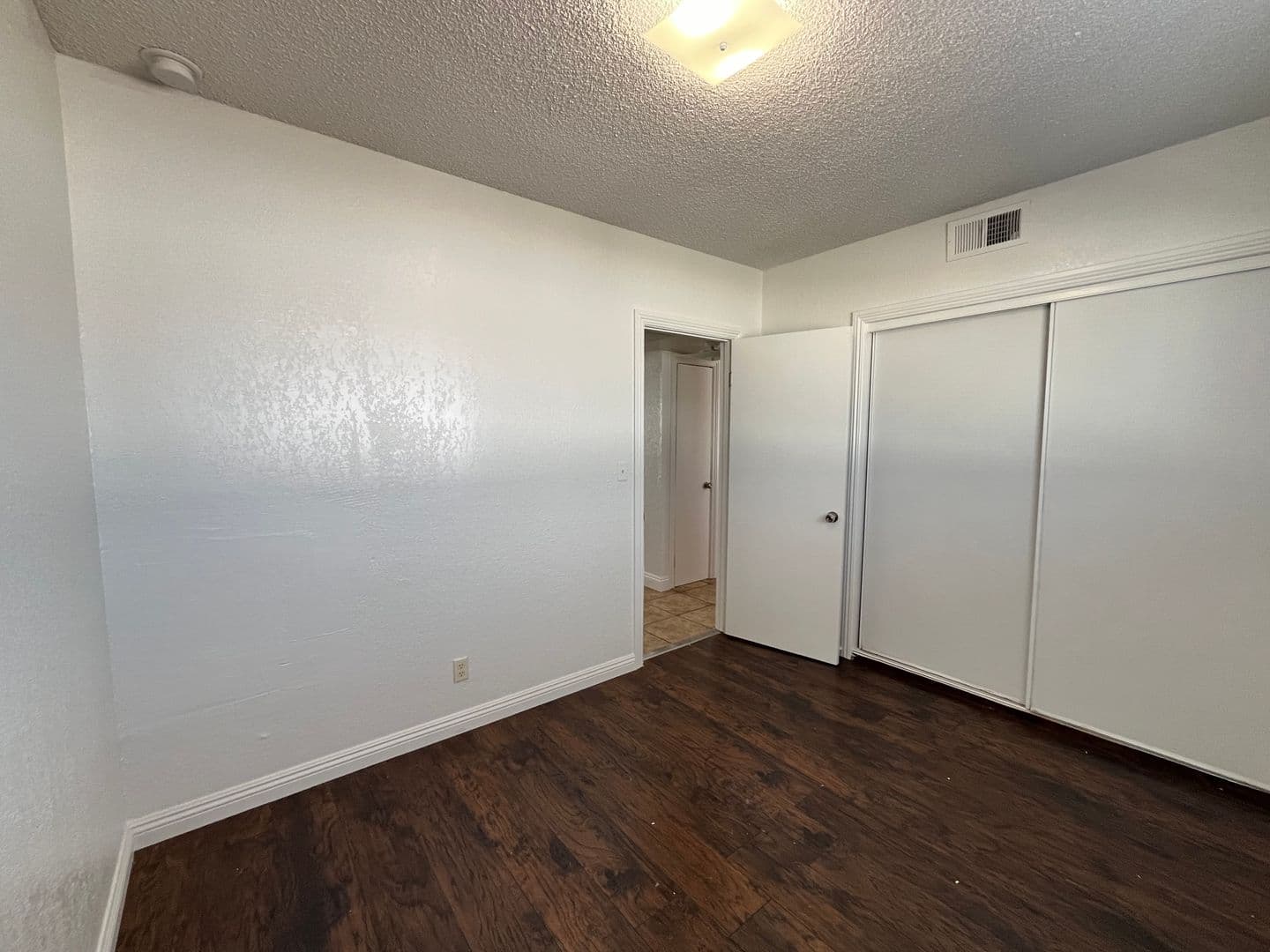 Las Vegas Apartment: 3620 E Cheyenne Ave