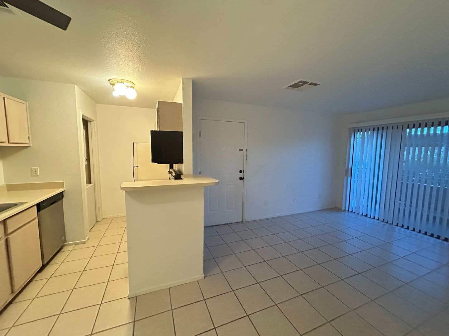 Las Vegas Condo: 5111 Lindell Rd Unit 103