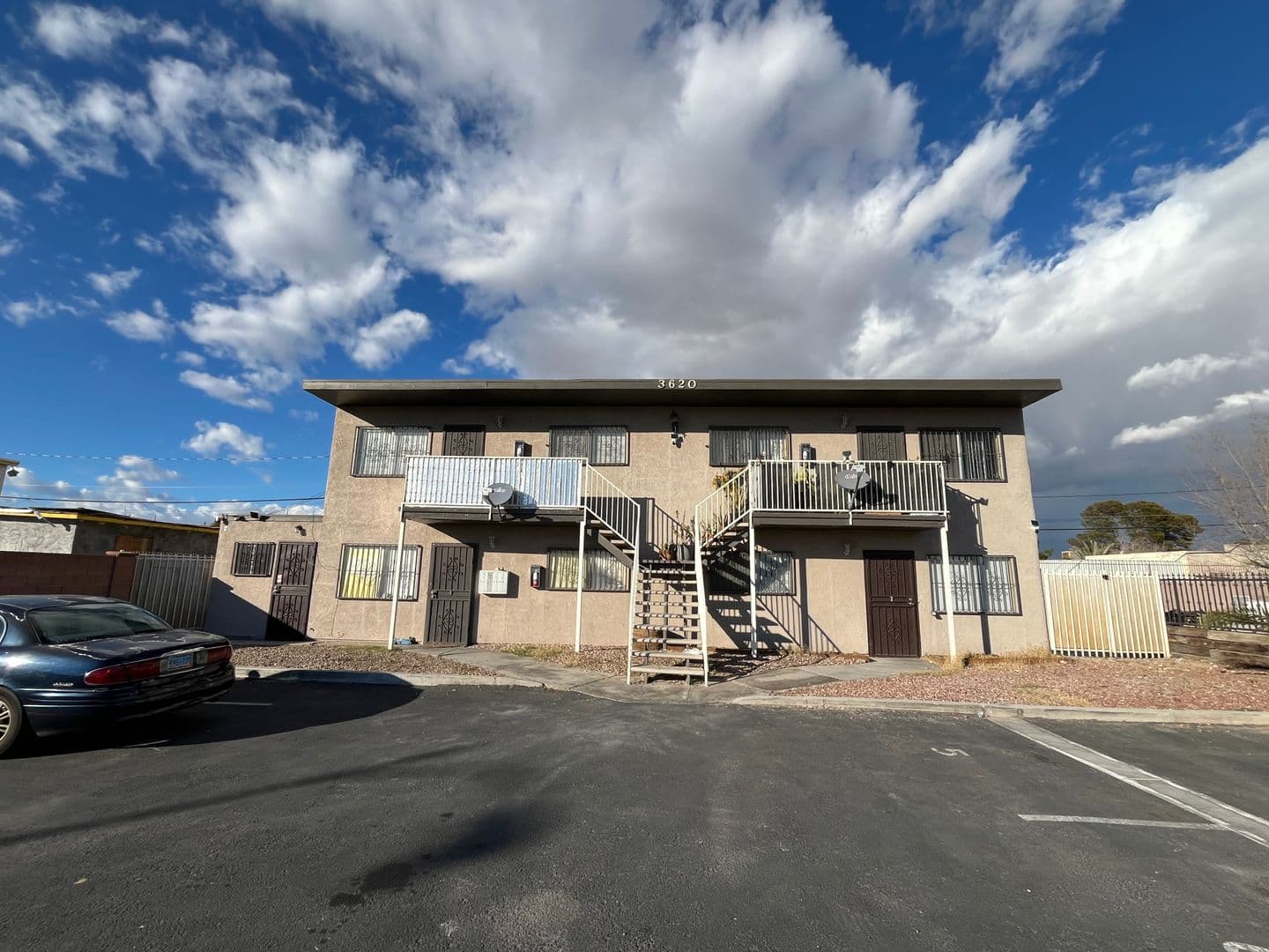Las Vegas Apartment: 3620 E Cheyenne Ave