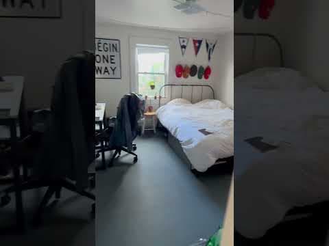 Burlington Condo: 14 1/2 Dans Court