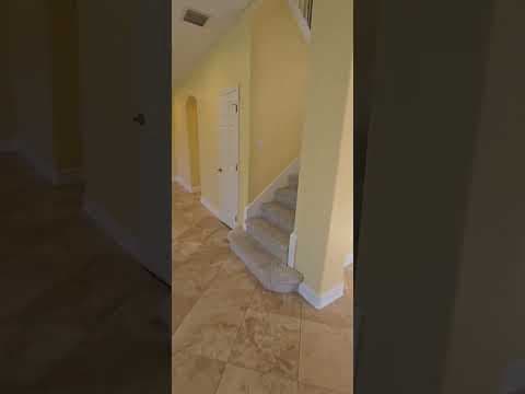 Bradenton House: 6945 74th Street Circle East