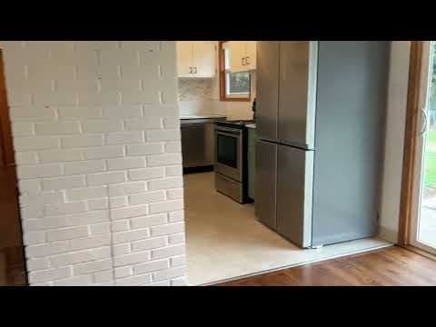 Portland House: 19020 NE Holladay Street
