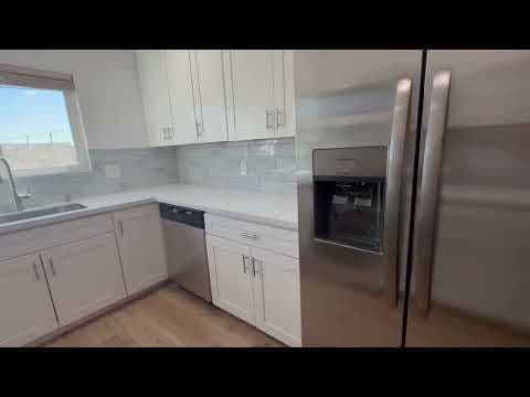 Escondido Condo: 806 E 4th Ave.