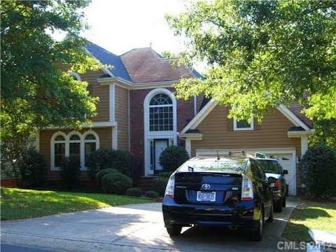 Charlotte House: 6532 Outerbridge Lane