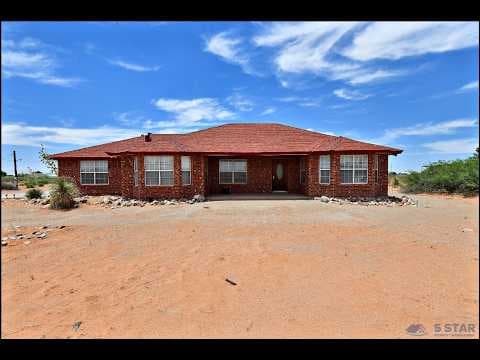 El Paso House: 14101 Koshare Ct