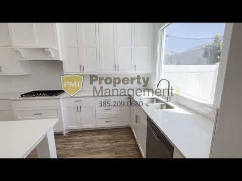Highland Townhome: 10884 N Slate Ln