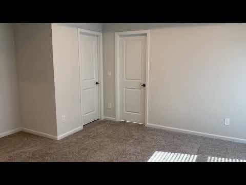 Apex House: 2835 Farmhouse Dr