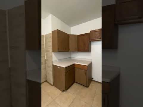 Evansville House: 1731 S Kerth Ave