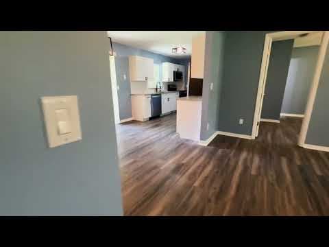 Deland House: 410 Albany Ave