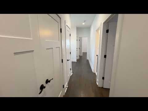 Nashville House: 1711 17th Avenue N