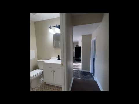 Fayetteville House: 1493 Argon Avenue