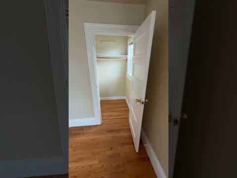Oakland House: 546 Merrimac St