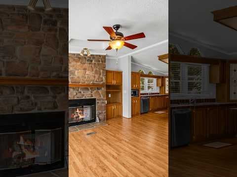 Black Mountain House: 213 Old State Ten Rd