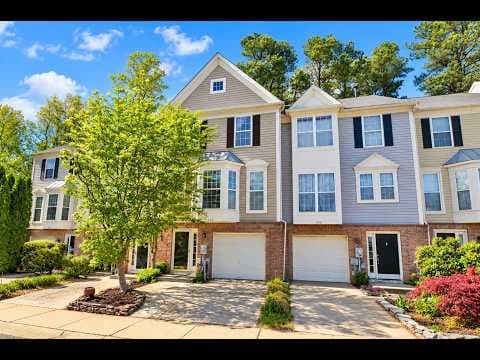 Annapolis Townhome: 656 Howards Loop