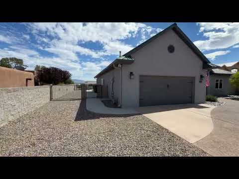 Rio Rancho House: 6812 Nagoya Rd NE