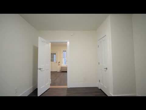 Burlington Condo: 21 Hungerford Terrace, Unit 2