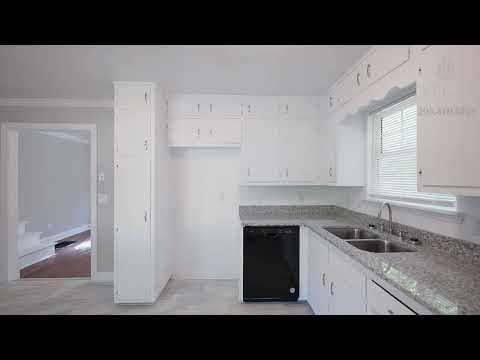 Pinson House: 7457 Hitching Post Drive