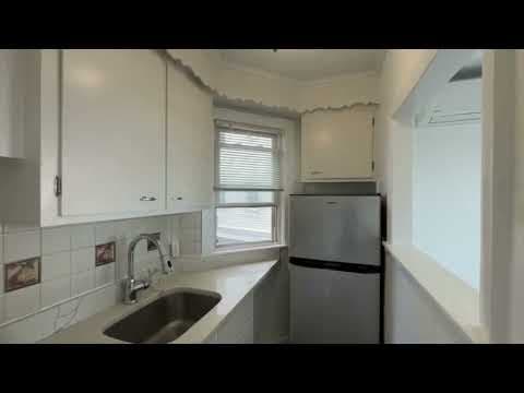 Winthrop Apartment: 87 Winthrop Shore Dr