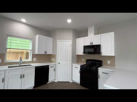 Houston House: 8203 Woodlyn Rd