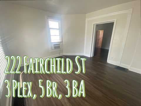 Iowa City House: 222 Fairchild St